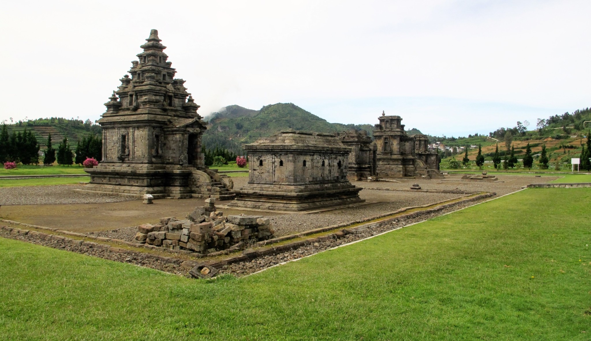 Tempelanlage auf dem Dieng Plateau