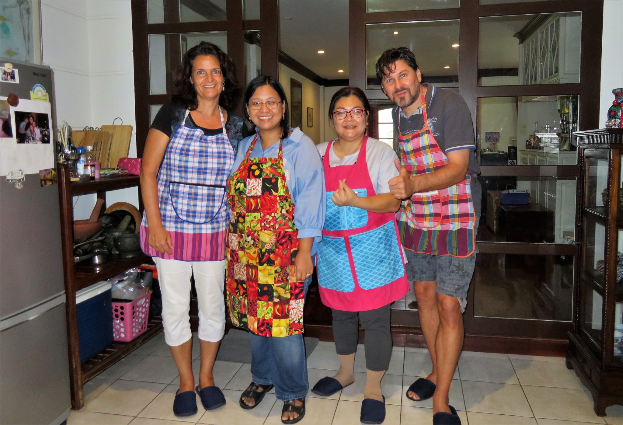 Angsana und Nitche, unsere Unterstützung beim Kochkurs in Bangkok